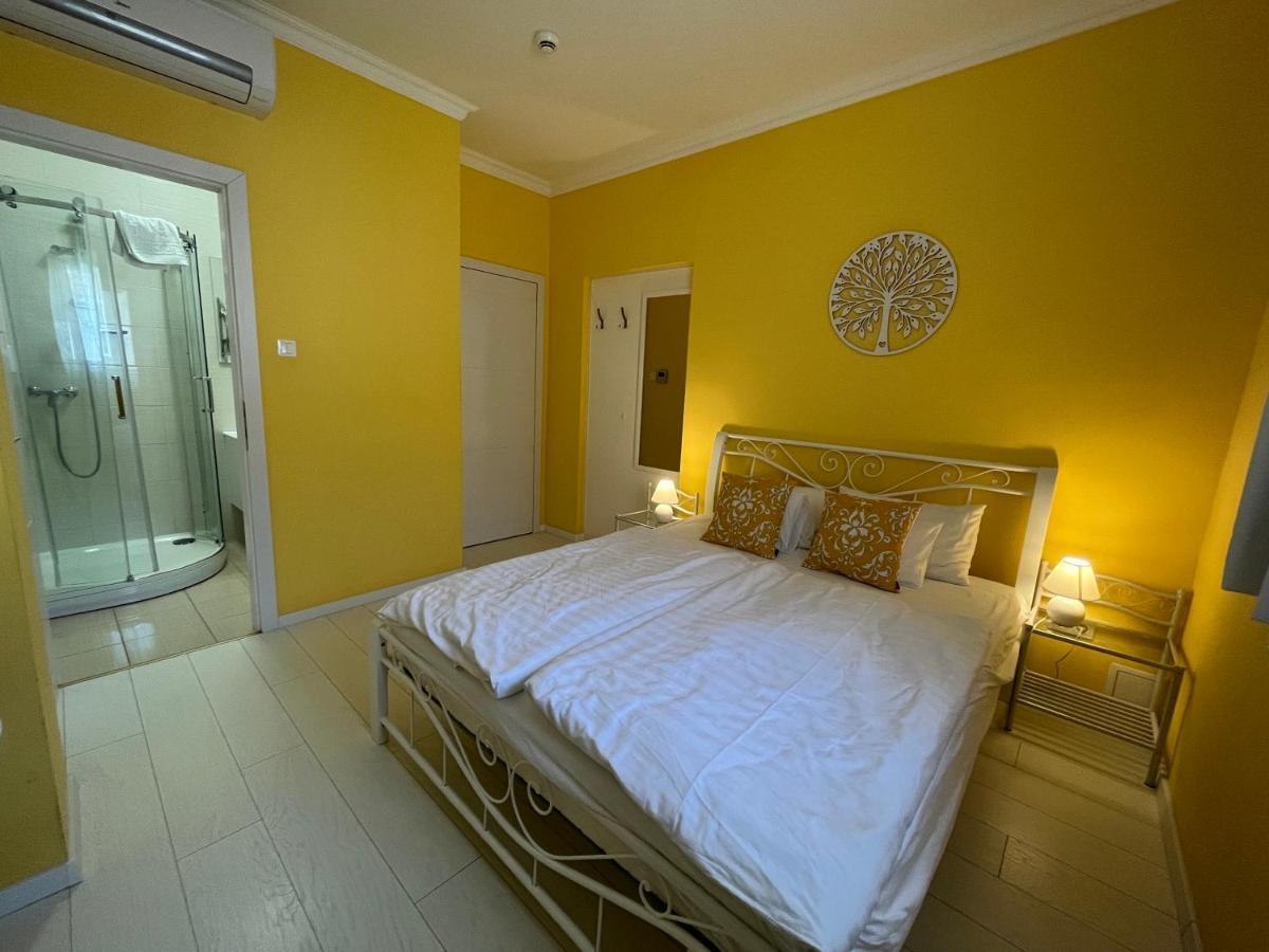 Camille Apartmanhouse 4*